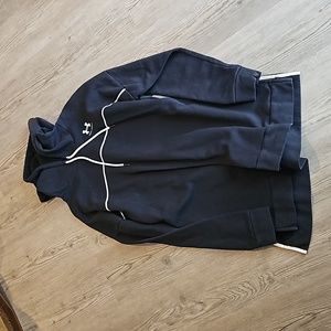 Under Armour hooded pullover